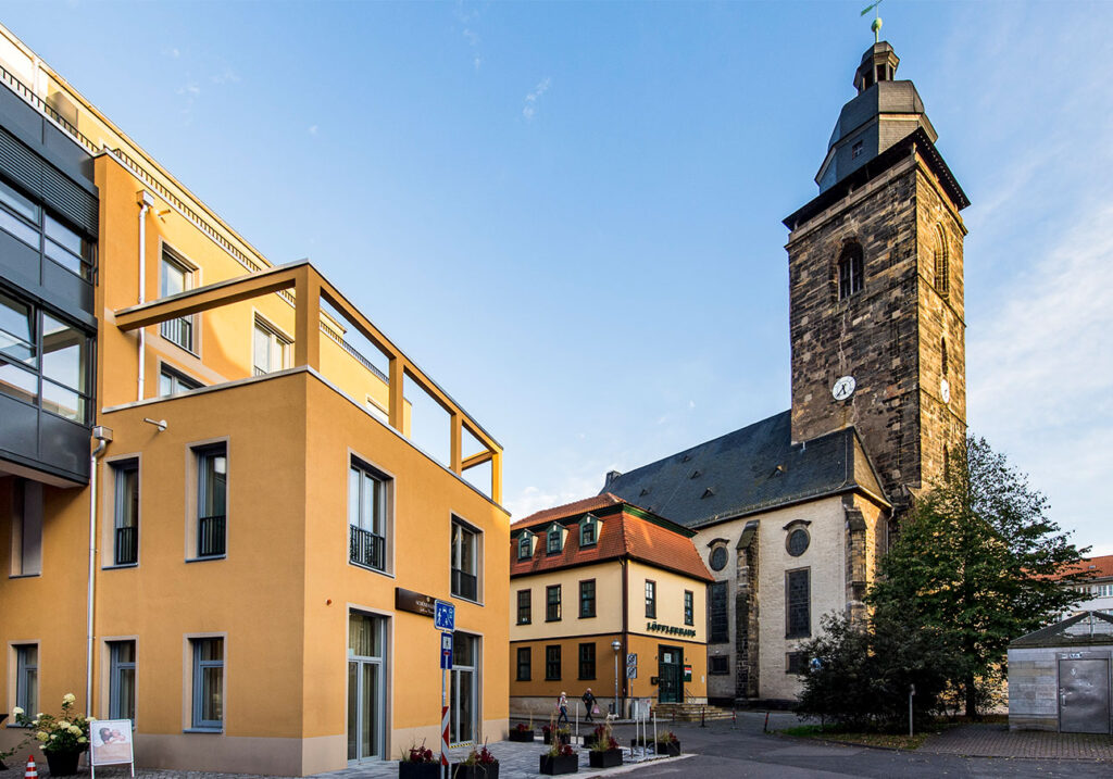 SCHÖNES LEBEN Gotha am Neumarkt mit Margarethenkirche