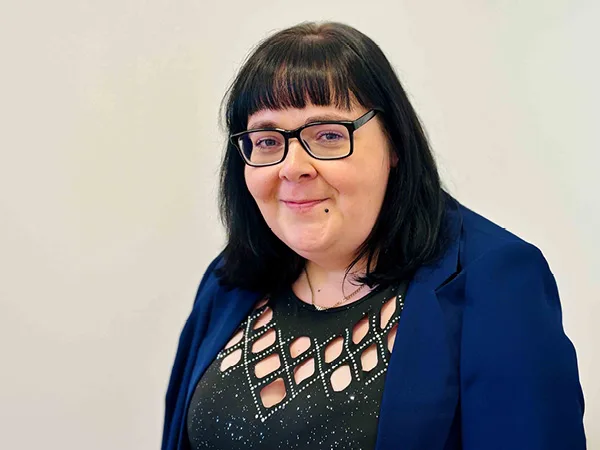 Nicole Hagen Pflegedienstleitung Tagespflege SCHÖNES LEBEN Gotha am Neumarkt